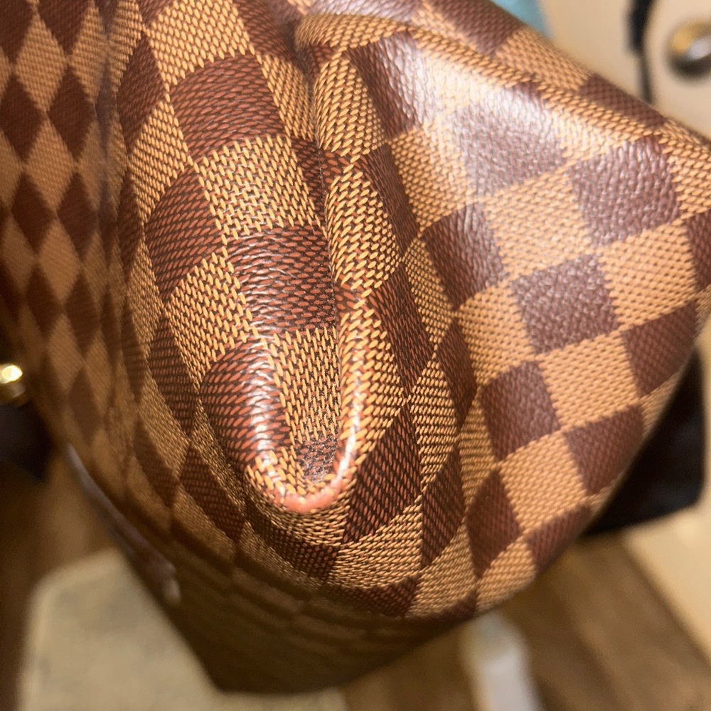 Louis Vuitton Beaubourg MM Damier Ebene - Picture 12 of 15